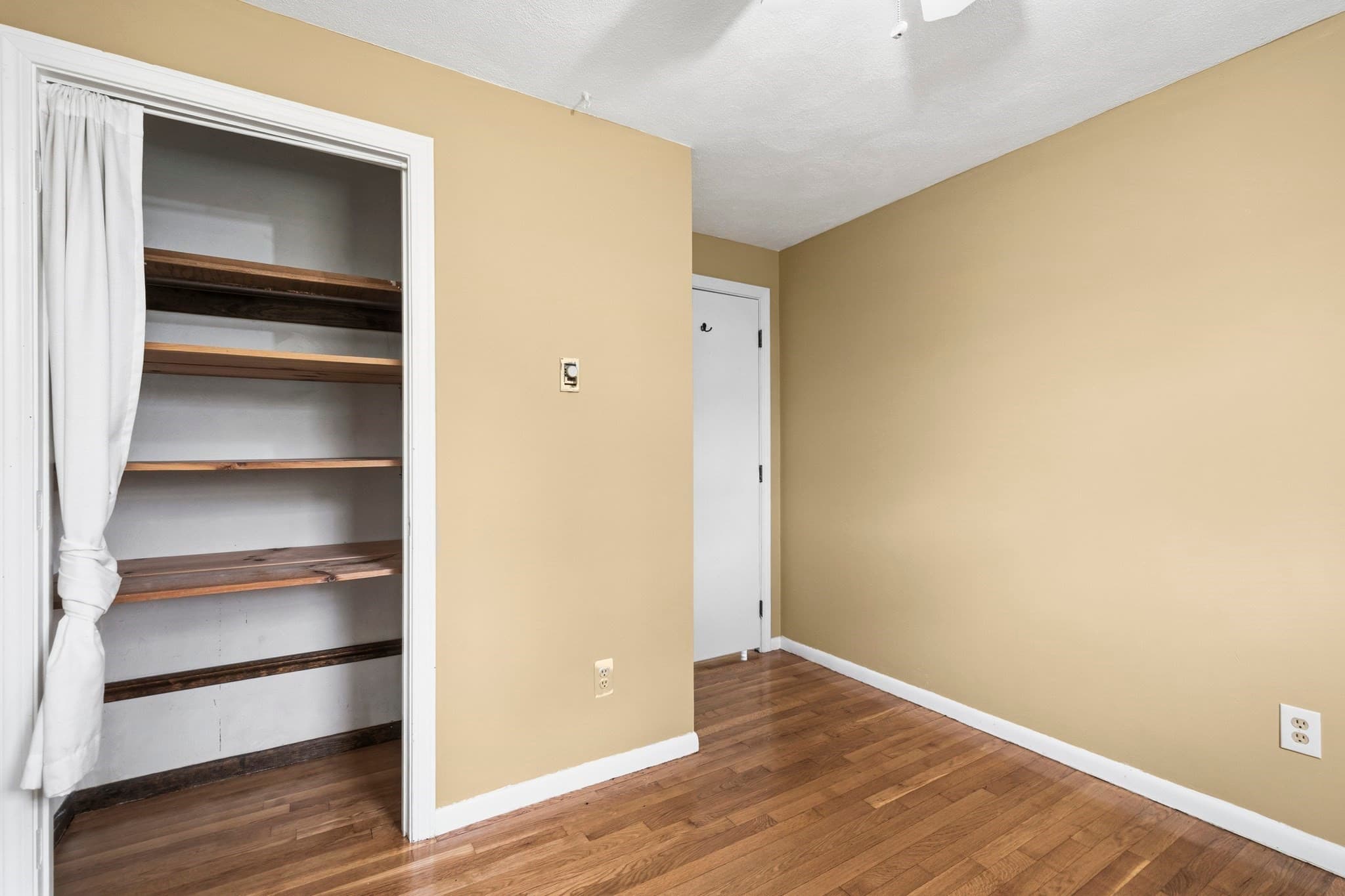 Single Family Residence at 19 Macintosh Ave, Marlborough MA 01752, Marlborough, photo 23 of 39