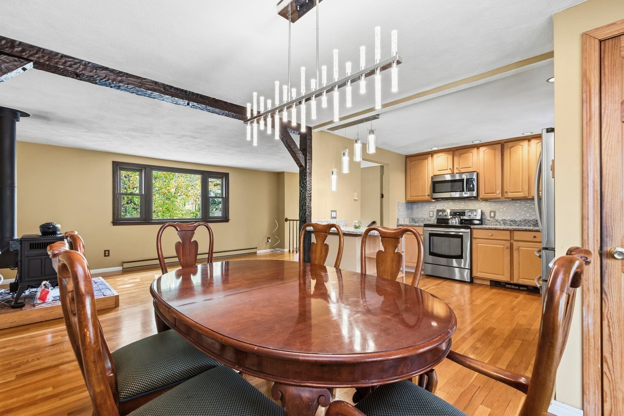 Single Family Residence at 19 Macintosh Ave, Marlborough MA 01752, Marlborough, photo 2 of 39