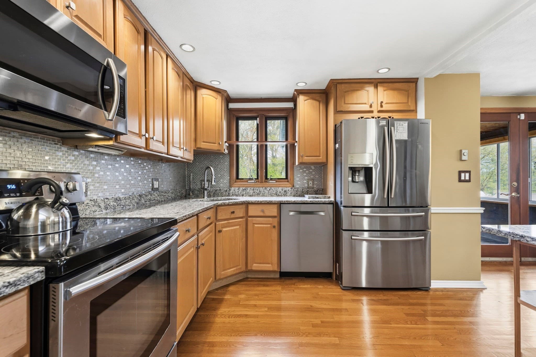 Single Family Residence at 19 Macintosh Ave, Marlborough MA 01752, Marlborough, photo 3 of 39