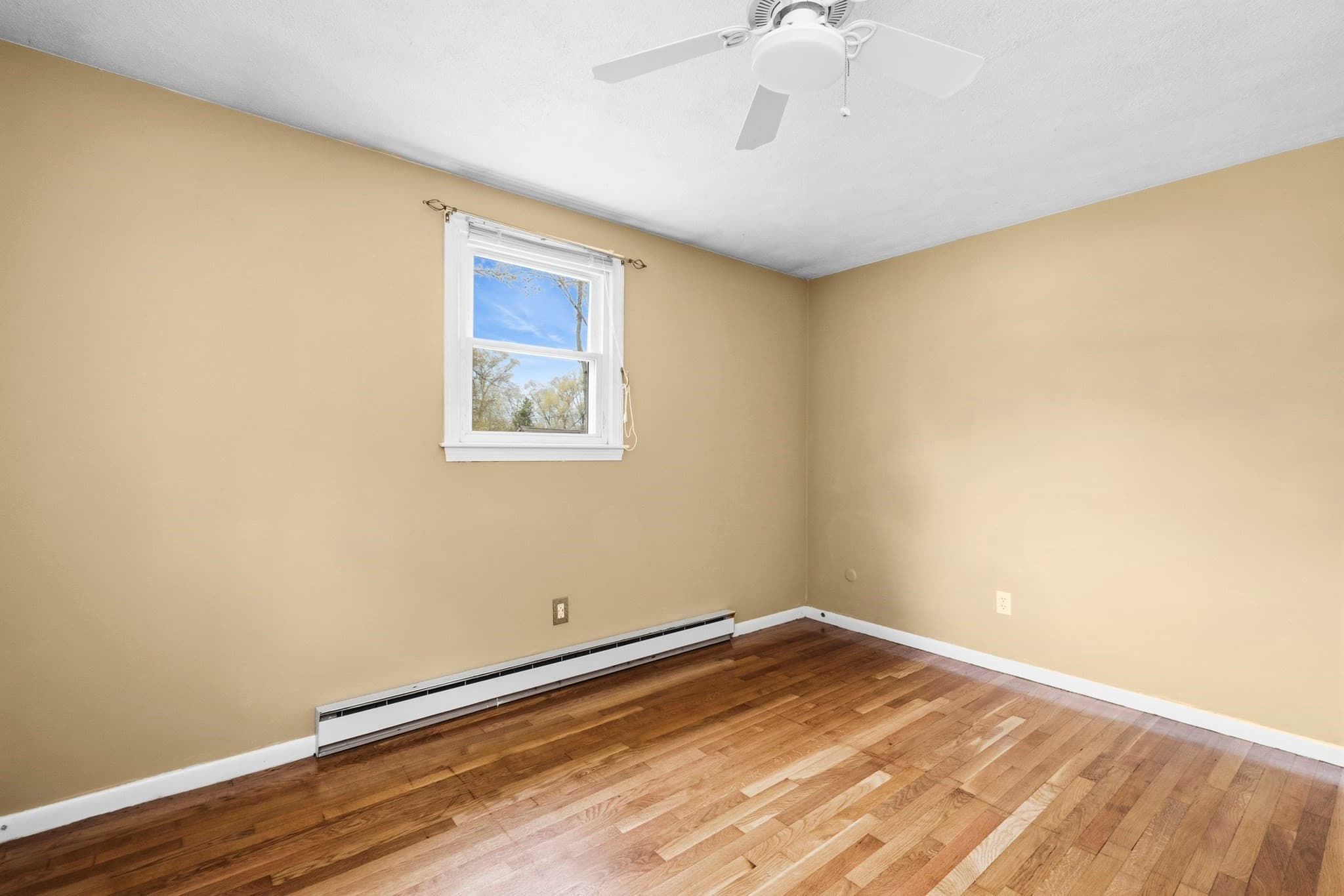 Single Family Residence at 19 Macintosh Ave, Marlborough MA 01752, Marlborough, photo 19 of 39