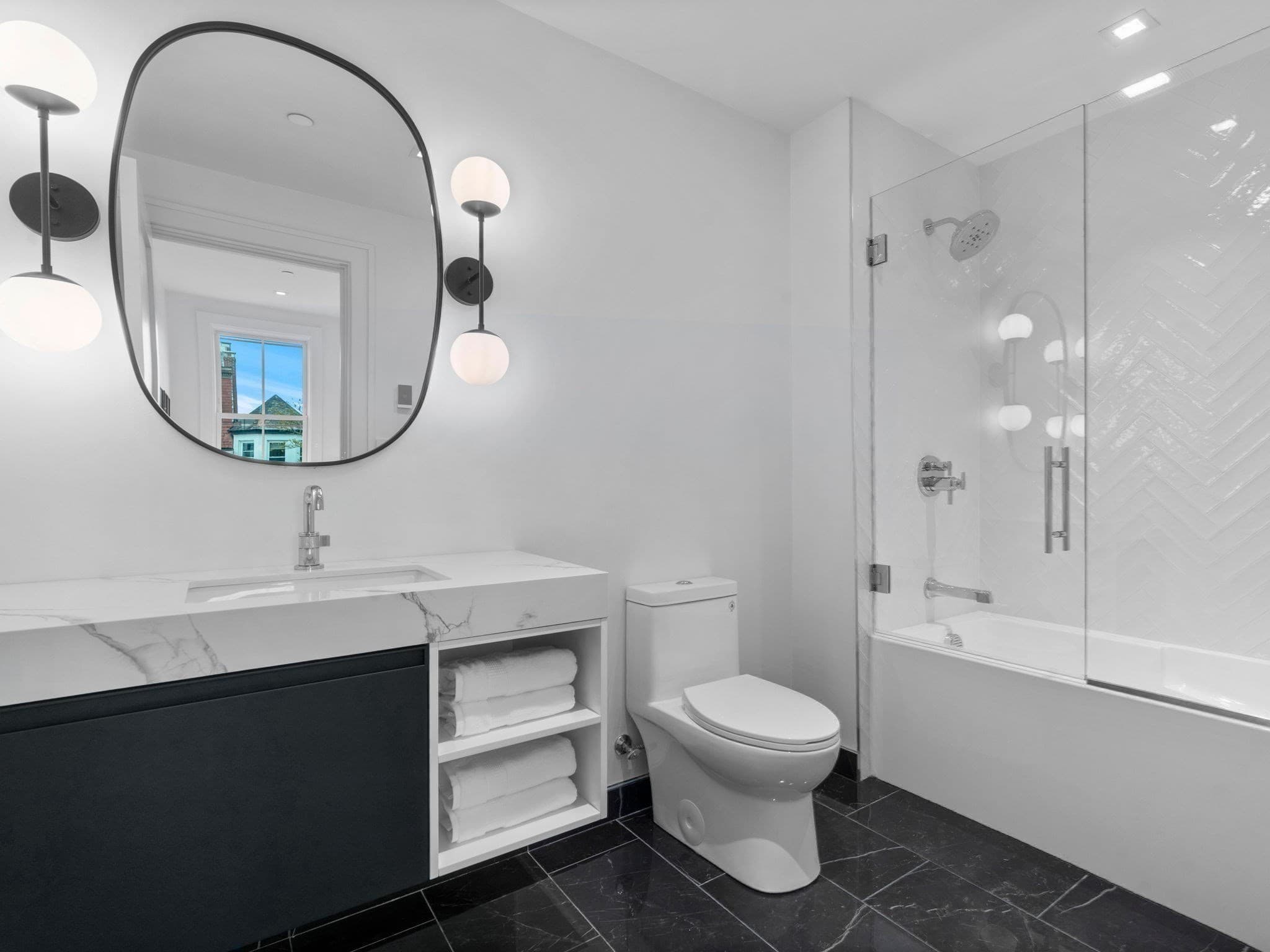 Single Family Residence at 559 East Broadway, Boston MA 02127, Boston, photo 25 of 42