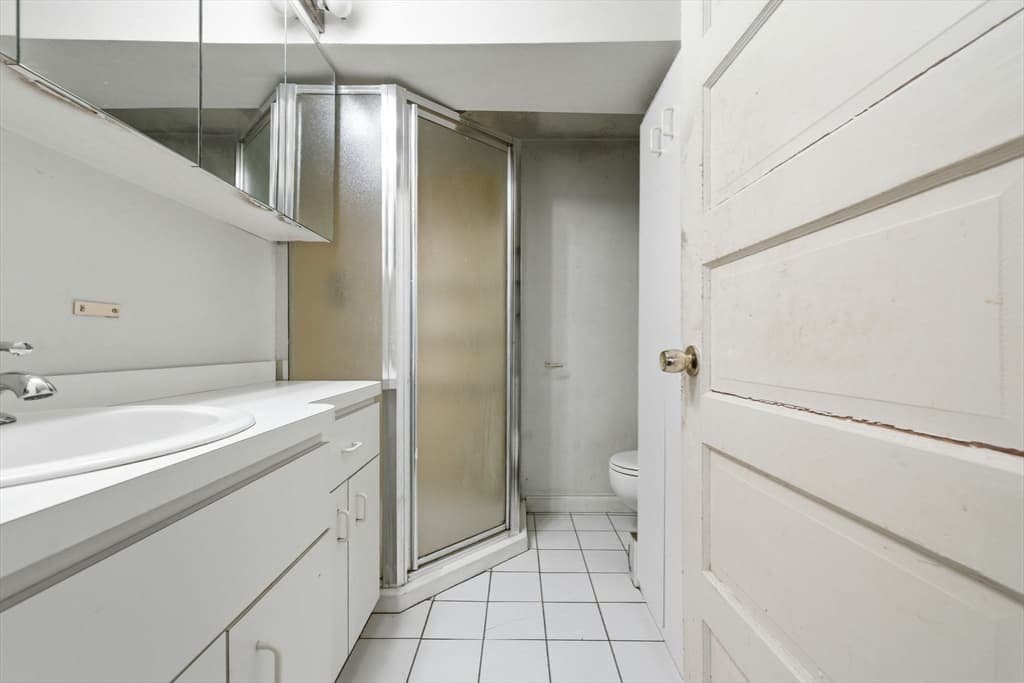 Condominium at 29-31 Washburn Ave # 1B, Cambridge MA 01240, Cambridge, photo 6 of 14
