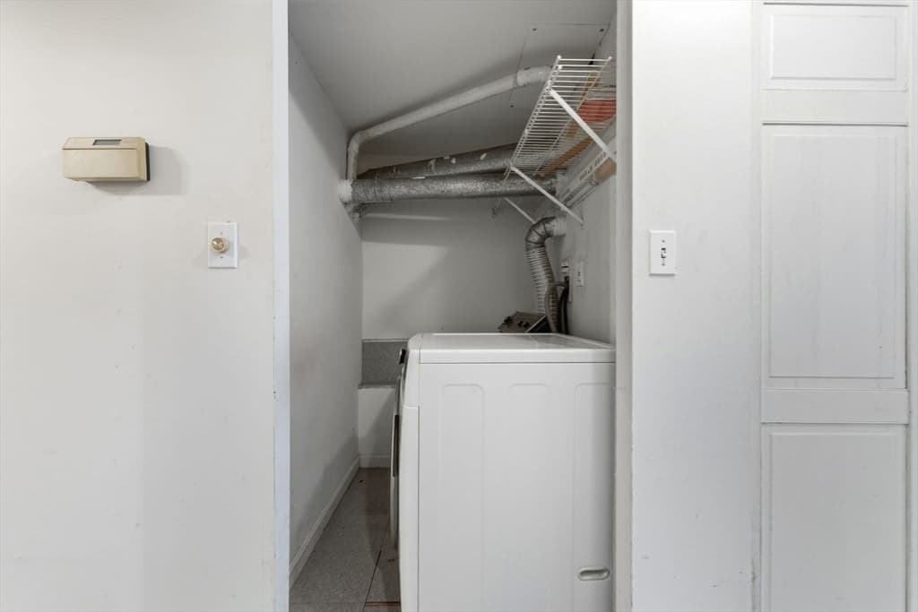 Condominium at 29-31 Washburn Ave # 1B, Cambridge MA 01240, Cambridge, photo 9 of 14