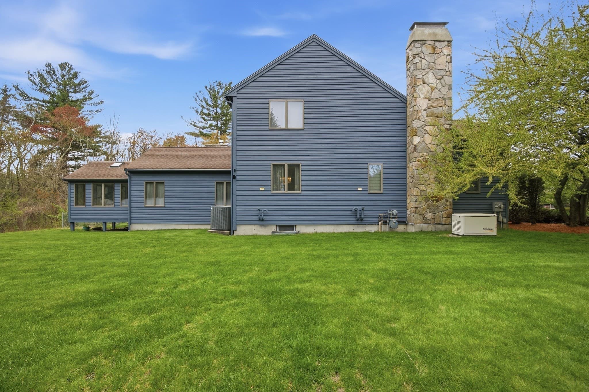 Single Family Residence at 5 Powers Rd, Andover MA 01810, photo 3 of 42