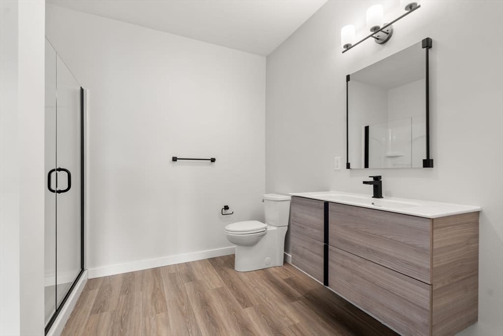 Condominium at 10 Somerset # 406, Winthrop MA 02152, Winthrop, photo 6 of 14