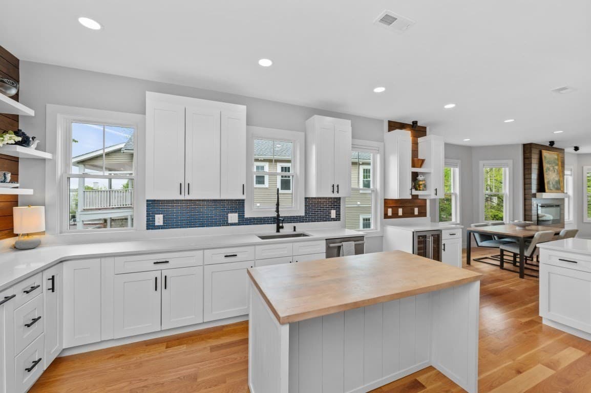 Condominium at 61 Paul Revere Rd # 2, Arlington MA 02476, Arlington, photo 14 of 33
