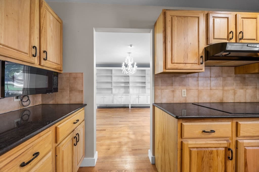 Single Family Residence at 1 Boat House Dr, Wareham MA 02571, Wareham, photo 16 of 42