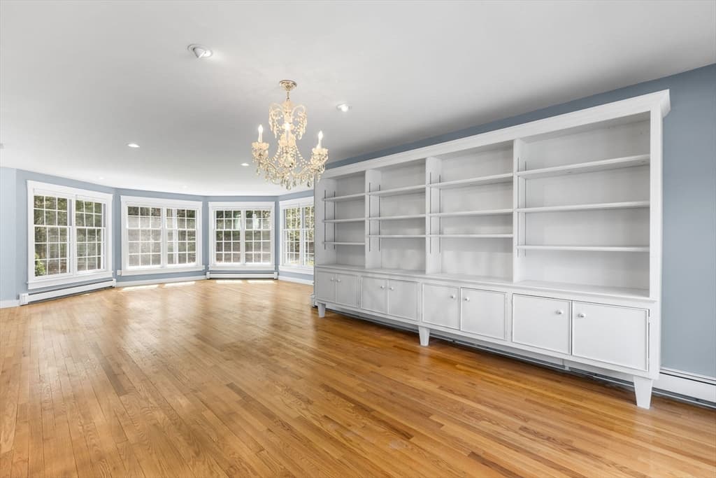 Single Family Residence at 1 Boat House Dr, Wareham MA 02571, Wareham, photo 9 of 42