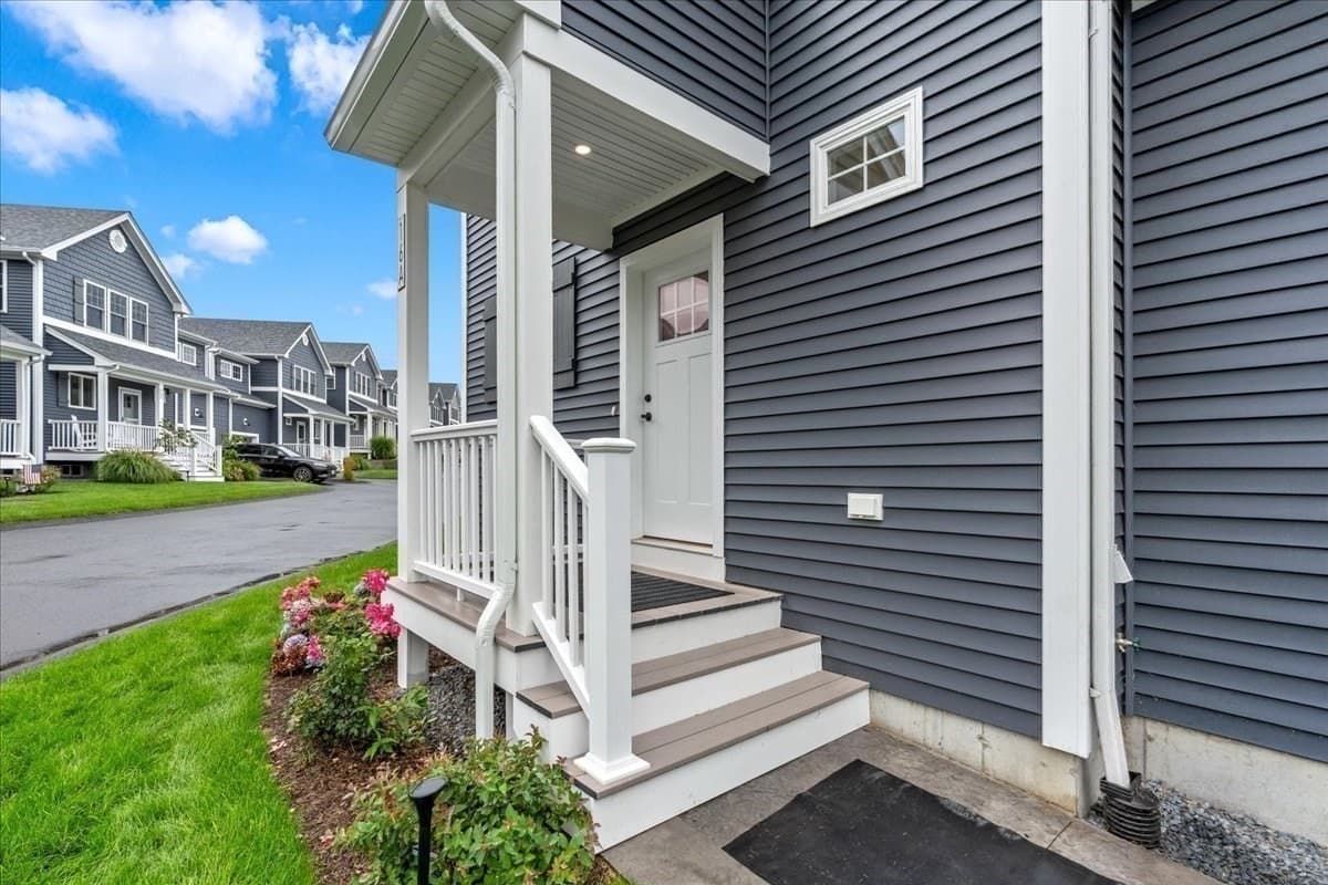 Condominium at 16 Ocean Pines Drive # A, Bourne MA 02562, photo 7 of 38