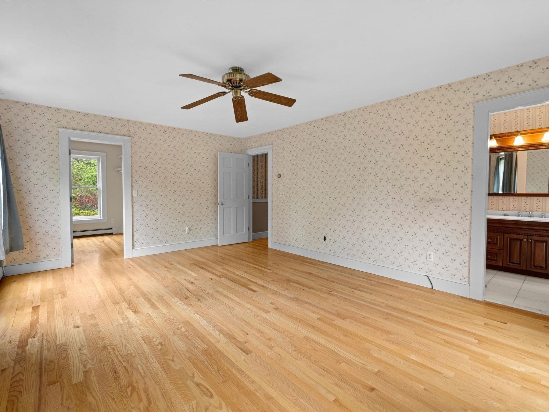 Single Family Residence at 49 South Street, Grafton MA 01519, Grafton, photo 13 of 42