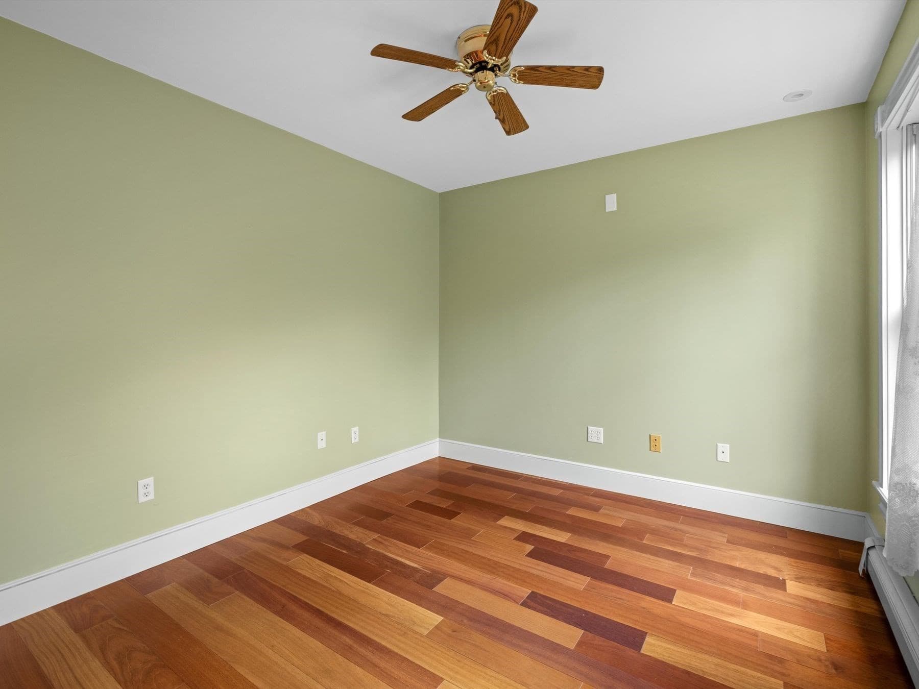 Single Family Residence at 49 South Street, Grafton MA 01519, Grafton, photo 7 of 42