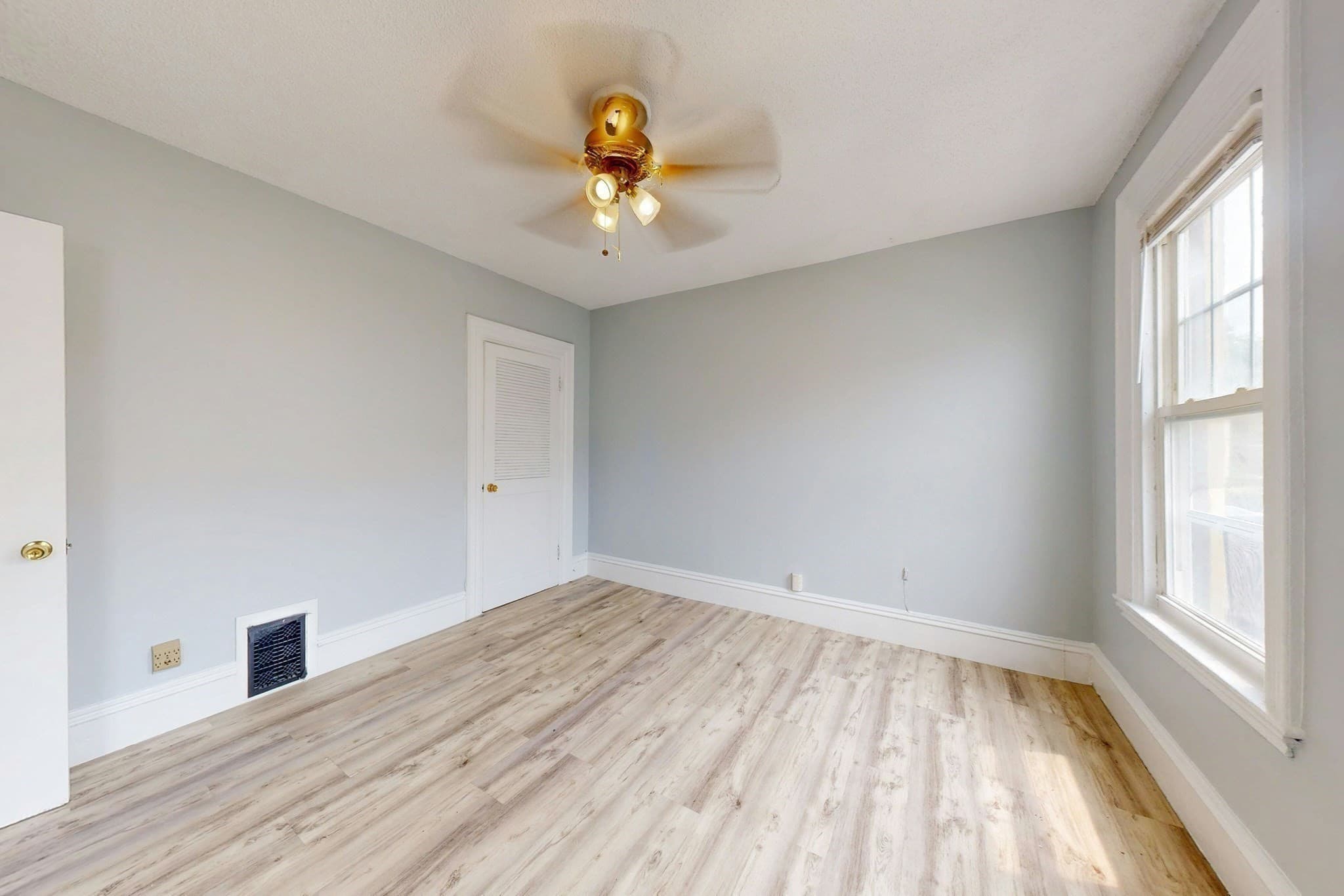 Single Family Residence at 28 Fifield St, Boston MA 02122, photo 13 of 30