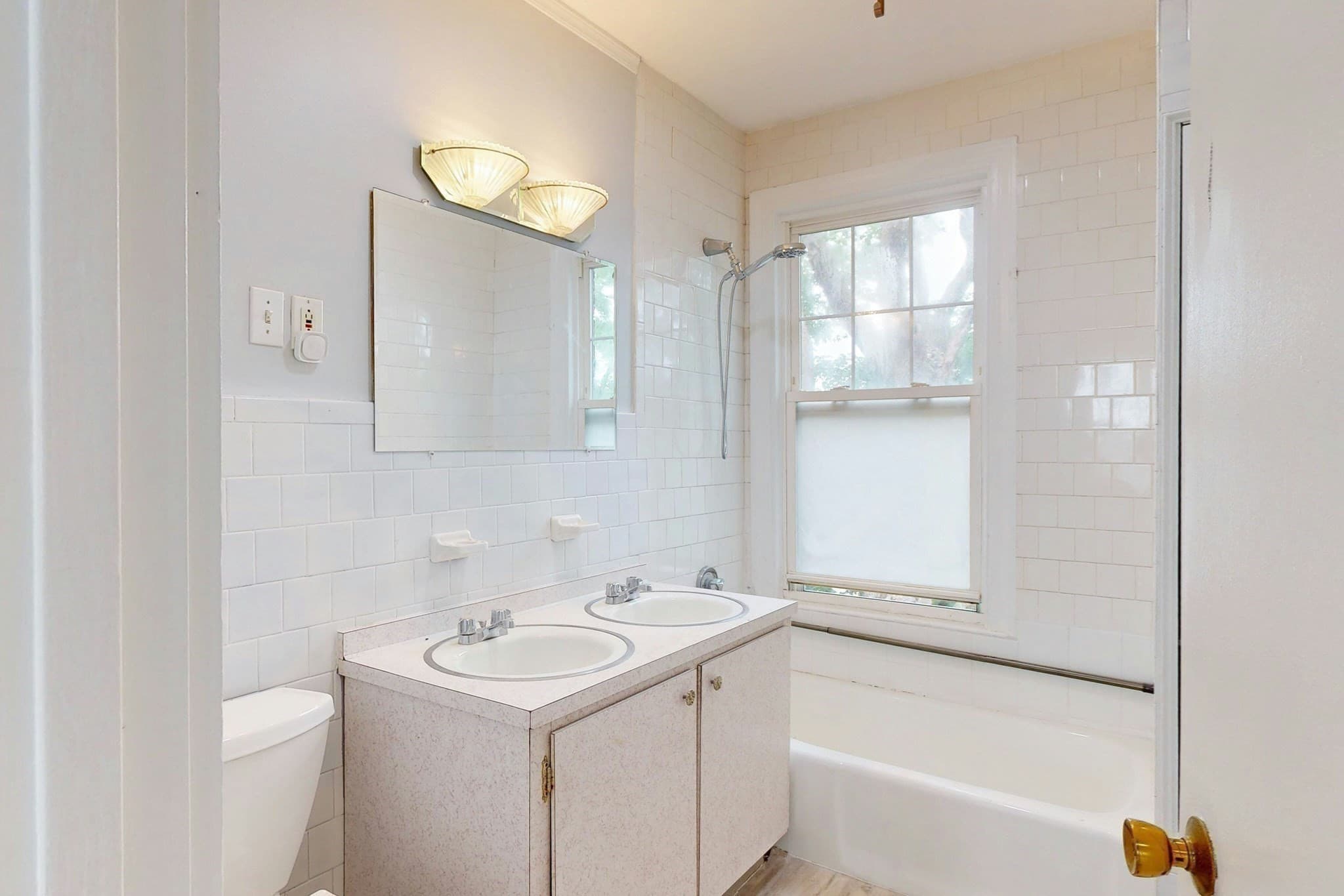Single Family Residence at 28 Fifield St, Boston MA 02122, photo 19 of 30