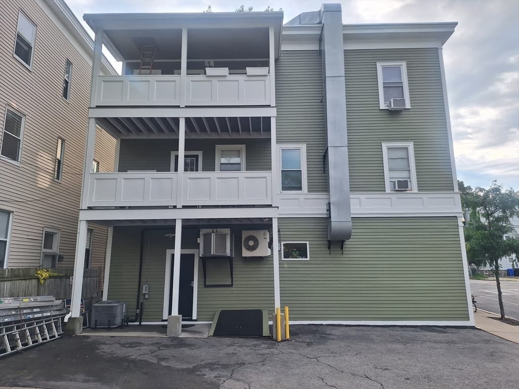 293 Cypress St, Brookline MA 02445 photo 6