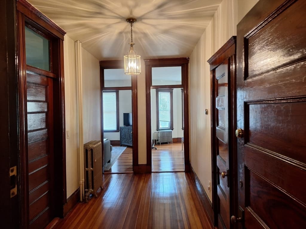293 Cypress St, Brookline MA 02445 photo 15
