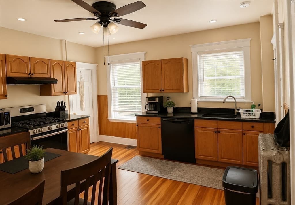 293 Cypress St, Brookline MA 02445 photo 40