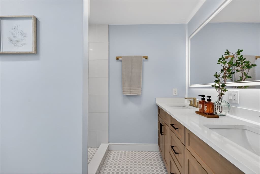 555 Somerville Ave # 2, Somerville MA 02143 photo 26