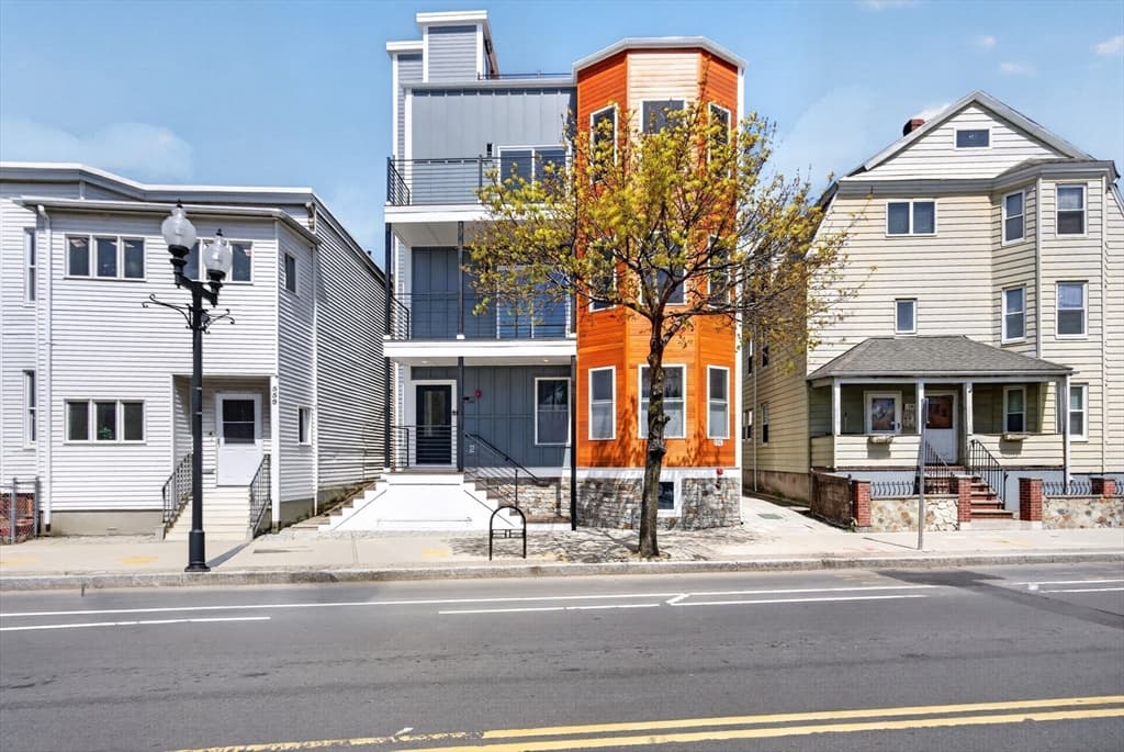 555 Somerville Ave # 2, Somerville MA 02143