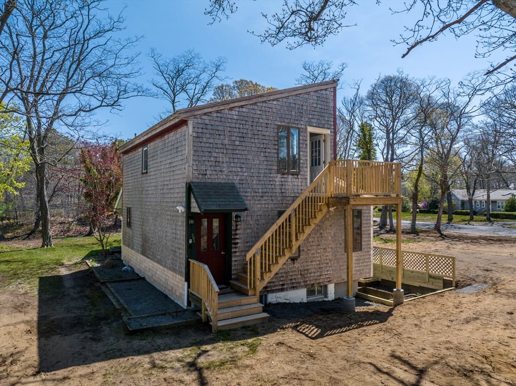 Single Family Residence at 50 Silver Oak Rd, Eastham MA 02642, Eastham, photo 3 of 40
