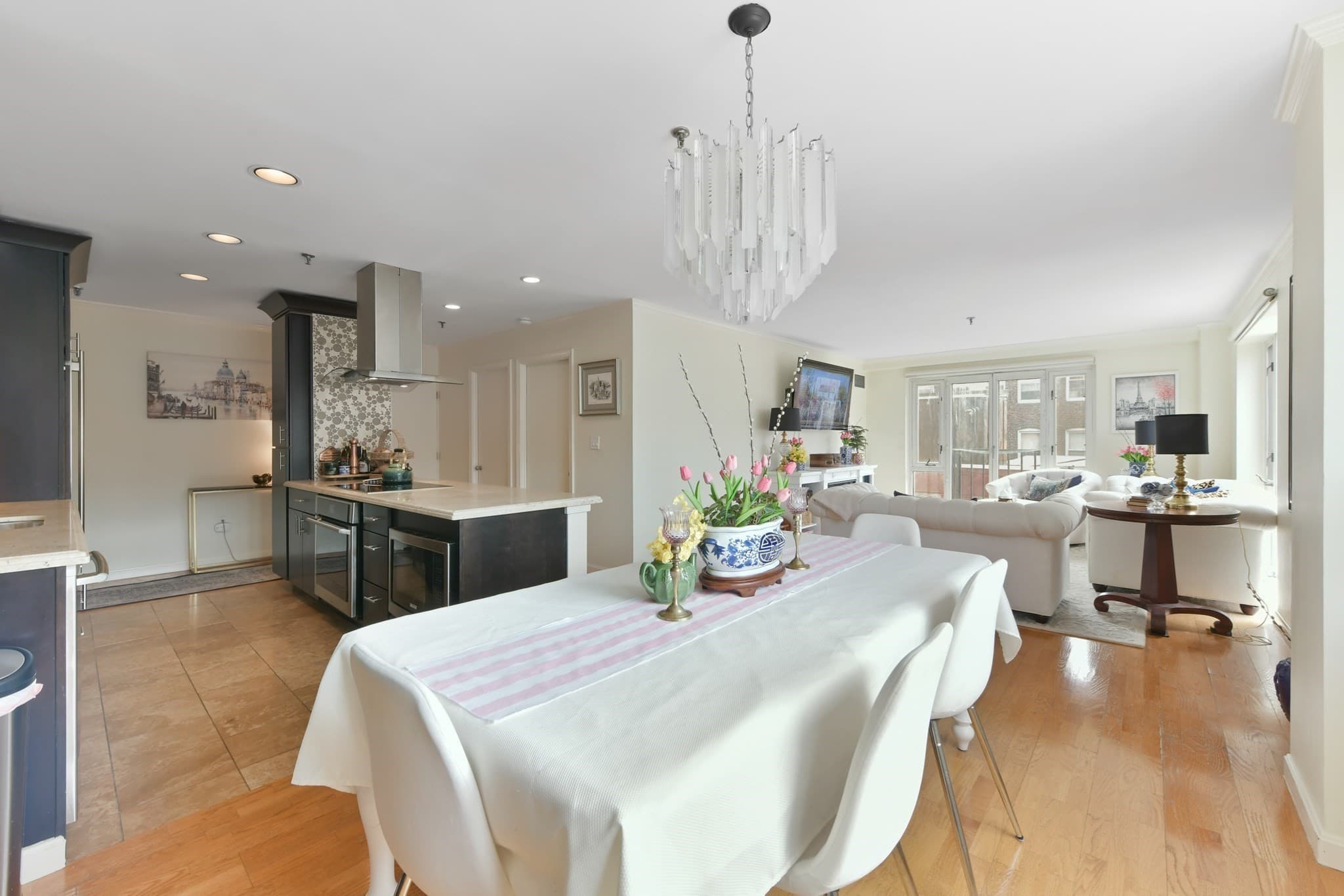Condominium at 350 North St # 404, Boston MA 02113, photo 6 of 27