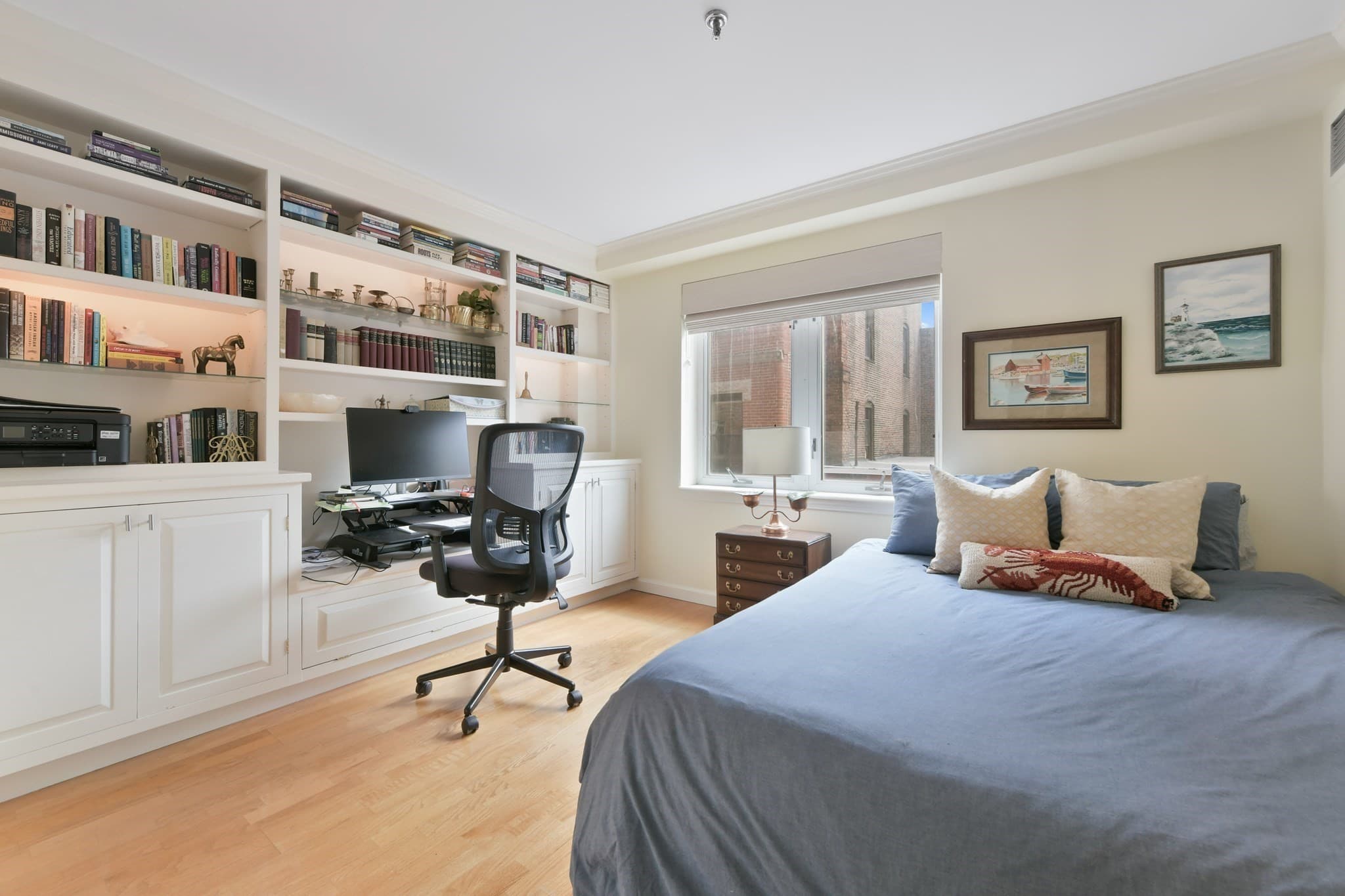 Condominium at 350 North St # 404, Boston MA 02113, photo 13 of 27