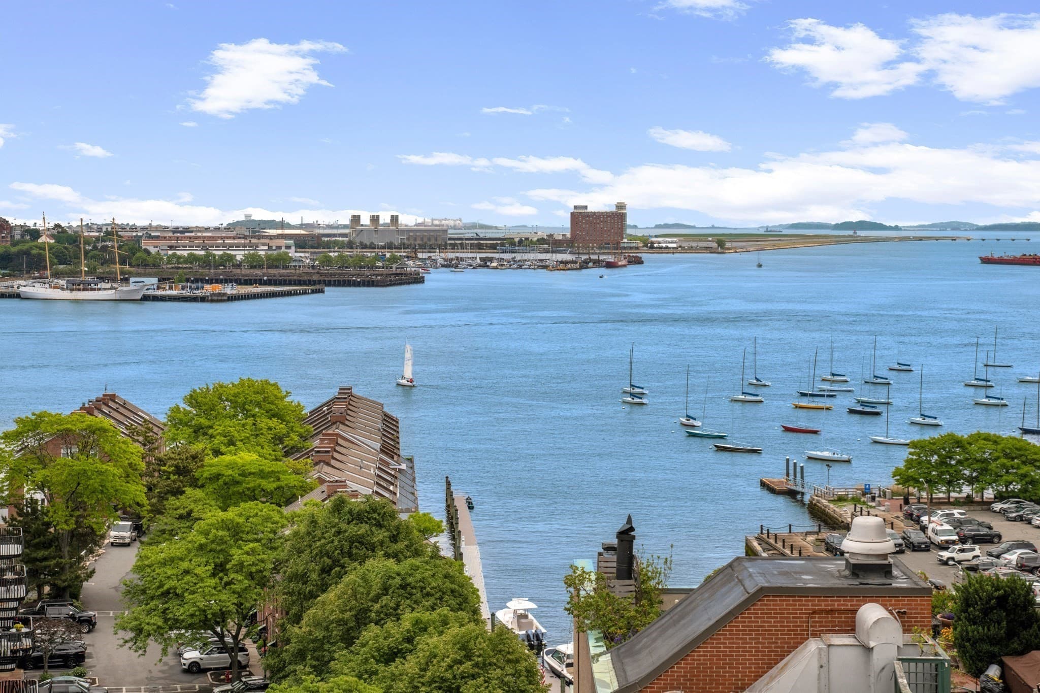 Condominium at 350 North St # 404, Boston MA 02113, photo 17 of 27