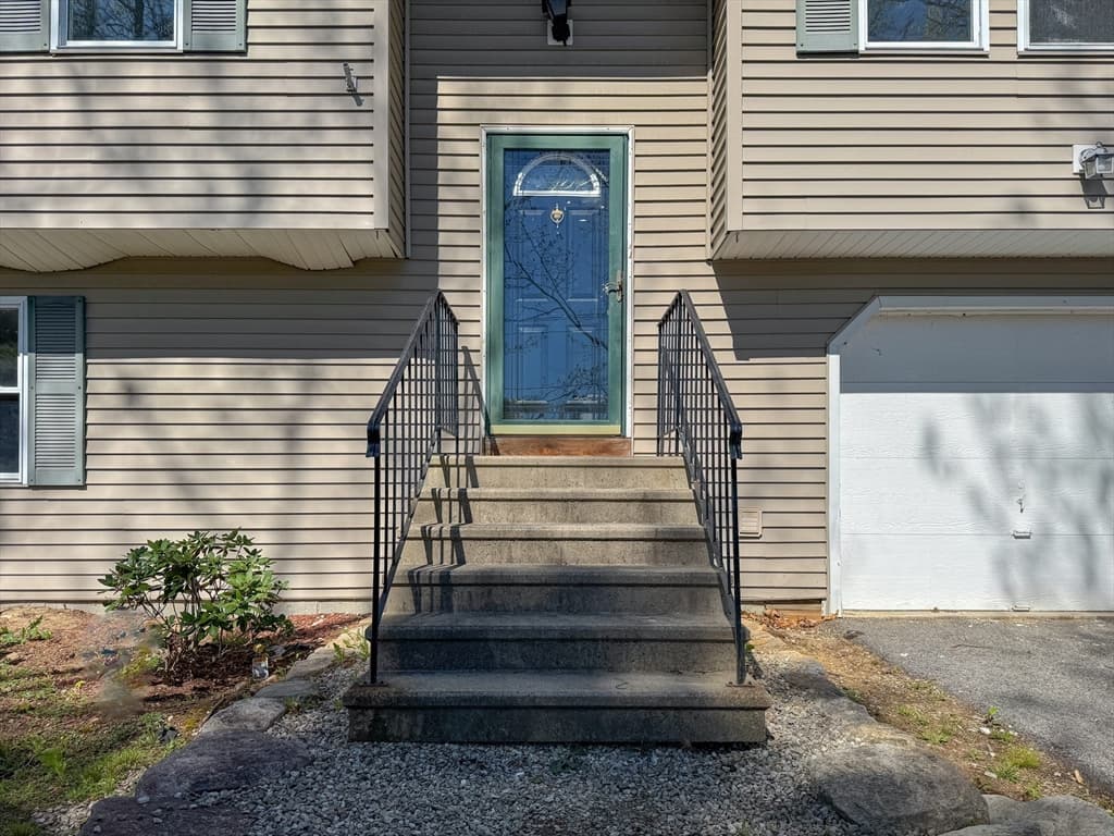 177 Gore Rd, Webster MA 01570 photo 4