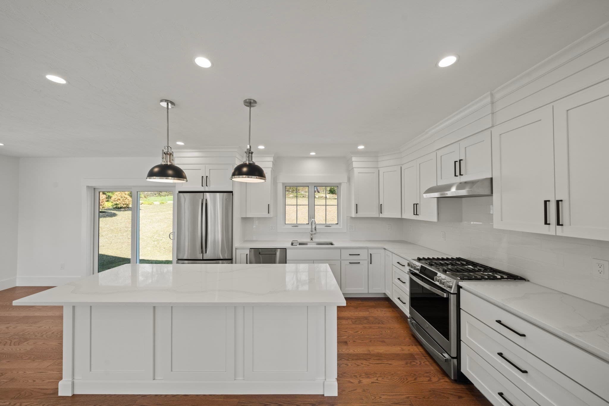 Single Family Residence at 301 Maple, Shrewsbury MA 01545, photo 2 of 33