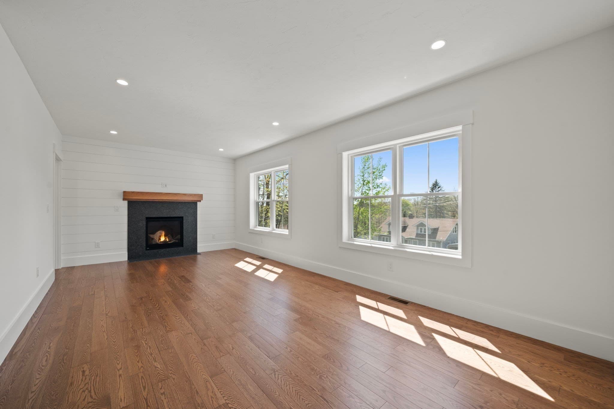 Single Family Residence at 301 Maple, Shrewsbury MA 01545, photo 12 of 33