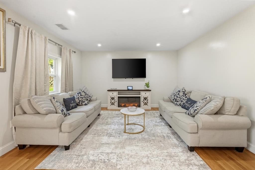 Single Family Residence at 423 Bedford St, Lexington MA 02420, photo 22 of 33