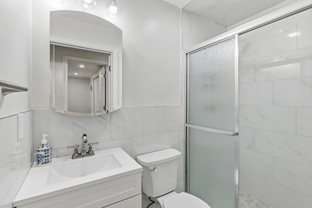 Single Family Residence at 423 Bedford St, Lexington MA 02420, photo 20 of 33