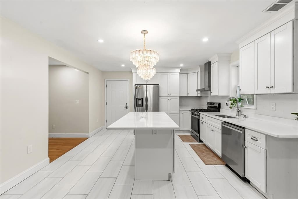 Single Family Residence at 423 Bedford St, Lexington MA 02420, photo 9 of 33