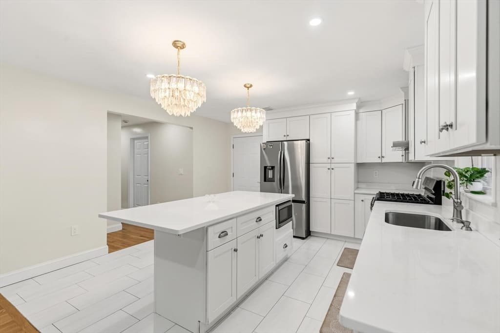 Single Family Residence at 423 Bedford St, Lexington MA 02420, photo 10 of 33