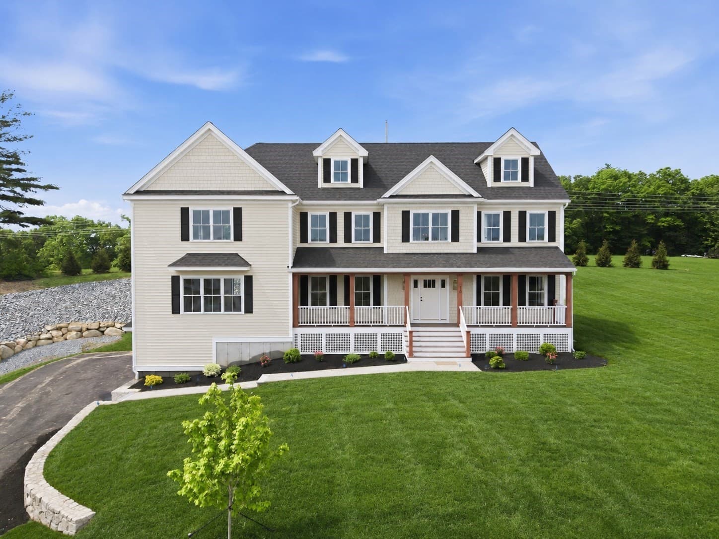 16 Couture Way, Middleton MA 01949