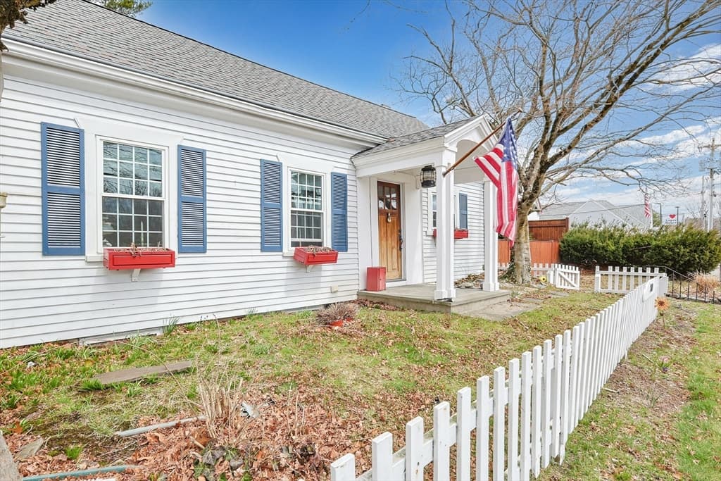260 State Road, Dartmouth MA 02747 photo 2