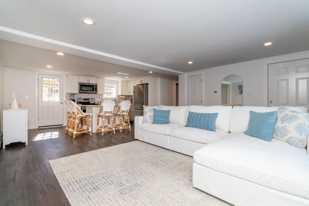 43 Sagamore Ave # 1A, Winthrop MA 02152 photo 5