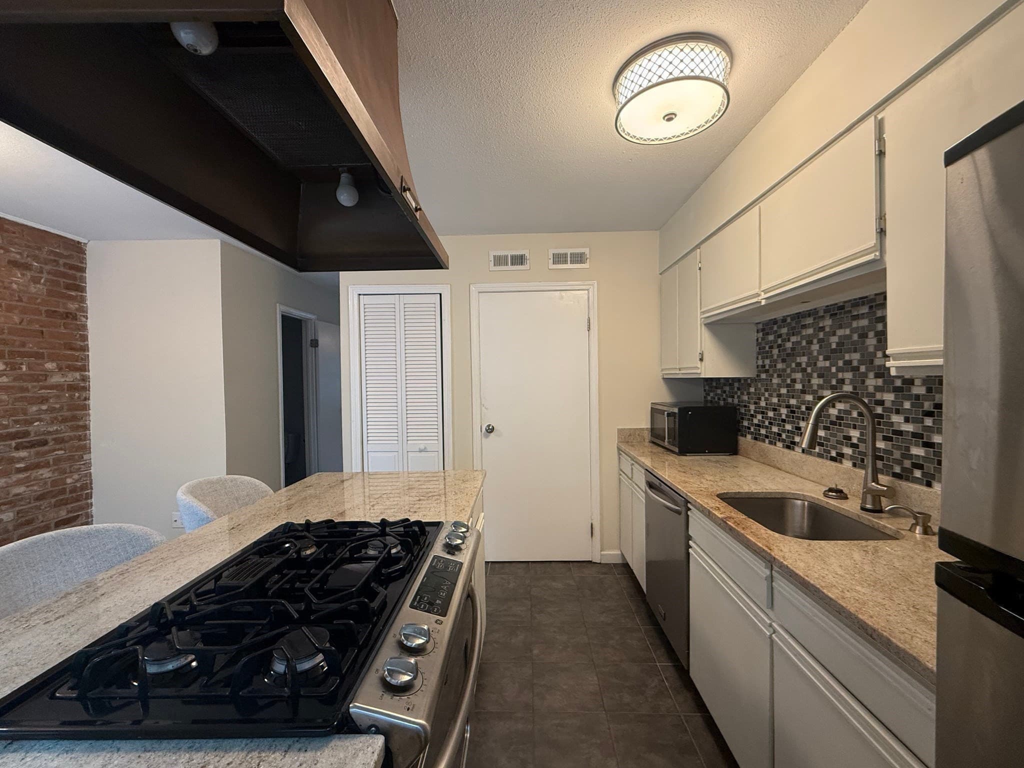 Condominium at 115 Jamestown Drive # 115, Springfield MA 01108, Springfield, photo 7 of 29