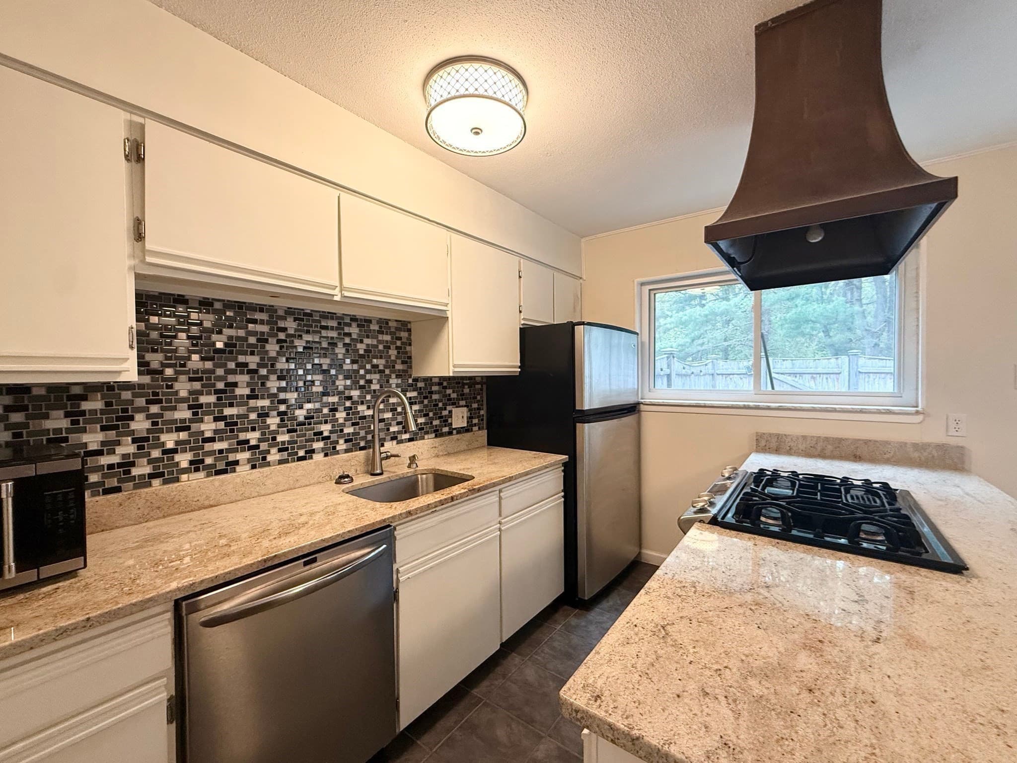 Condominium at 115 Jamestown Drive # 115, Springfield MA 01108, Springfield, photo 5 of 29