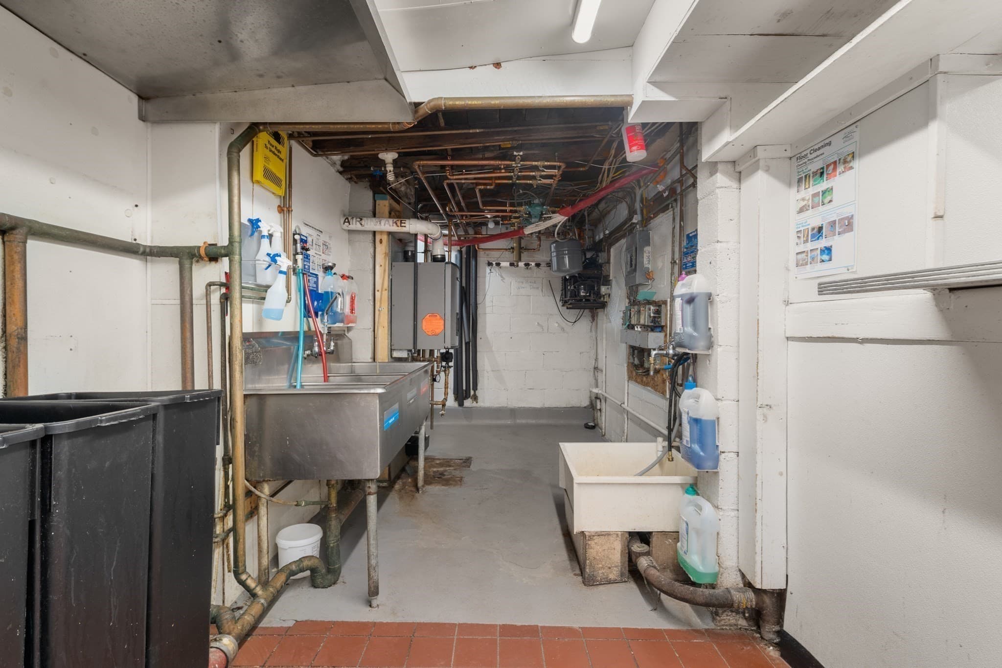 Commercial at 136 Pleasant Street, Ware MA 01082, photo 14 of 41
