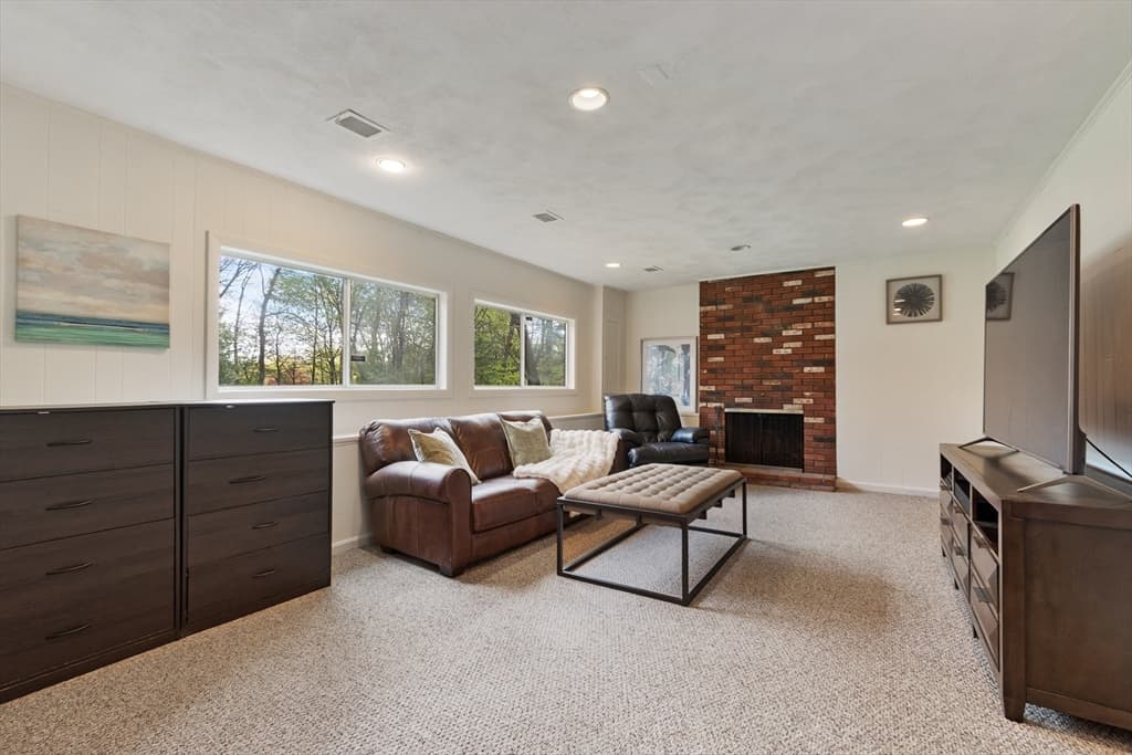 86 Framingham Road, Southborough MA 01772 photo 16