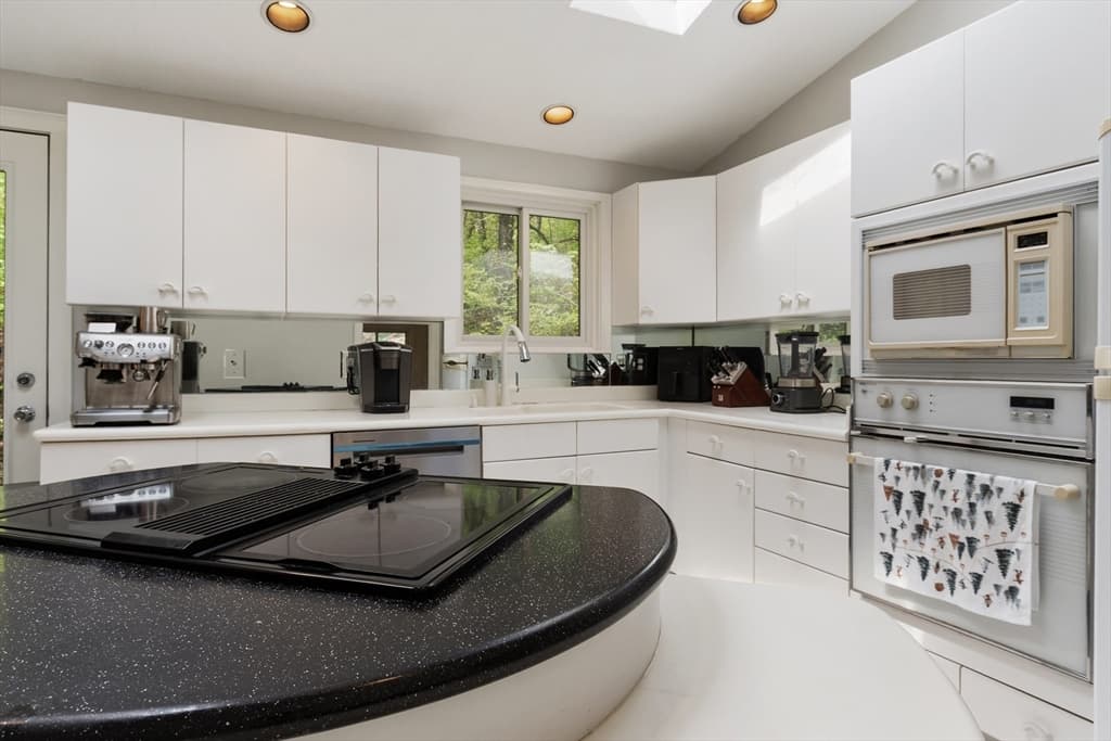 86 Framingham Road, Southborough MA 01772 photo 9