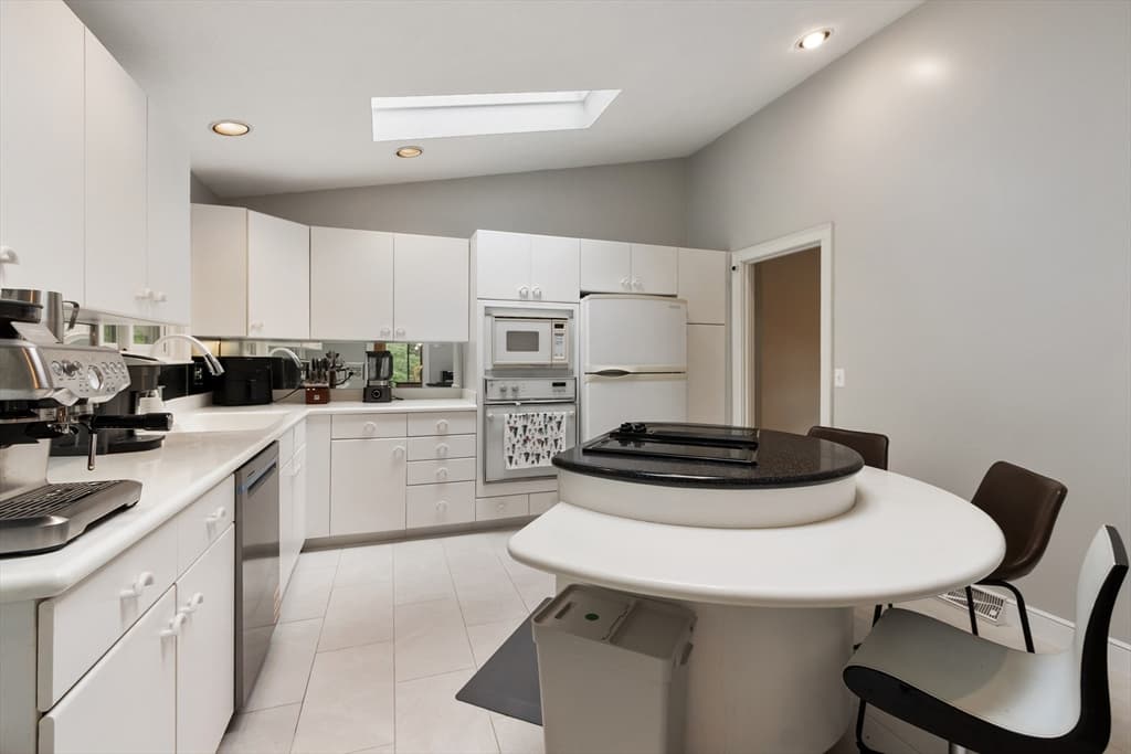 86 Framingham Road, Southborough MA 01772 photo 10