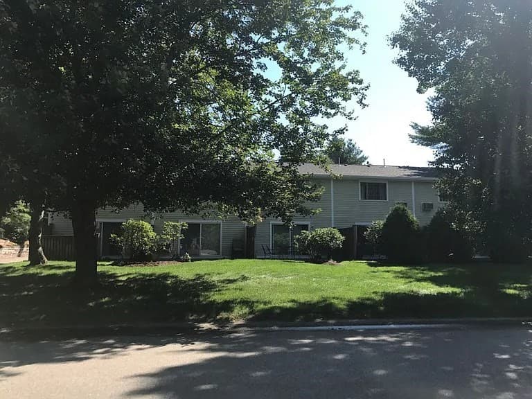 14 Nancy Rd # 6, Easton MA 02375