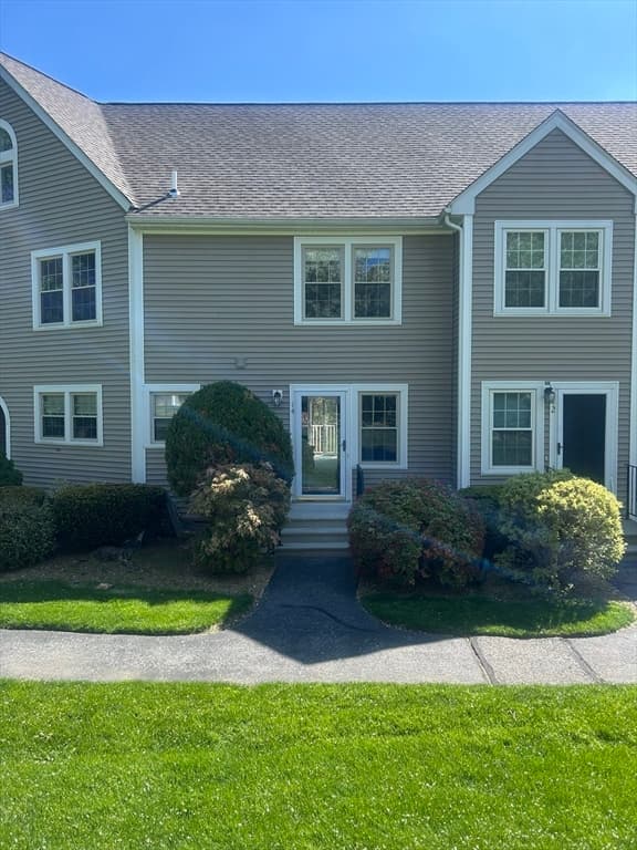 Condominium at 14 Hovey Pond Dr # 14, Grafton MA 01536, Grafton, photo 2 of 29