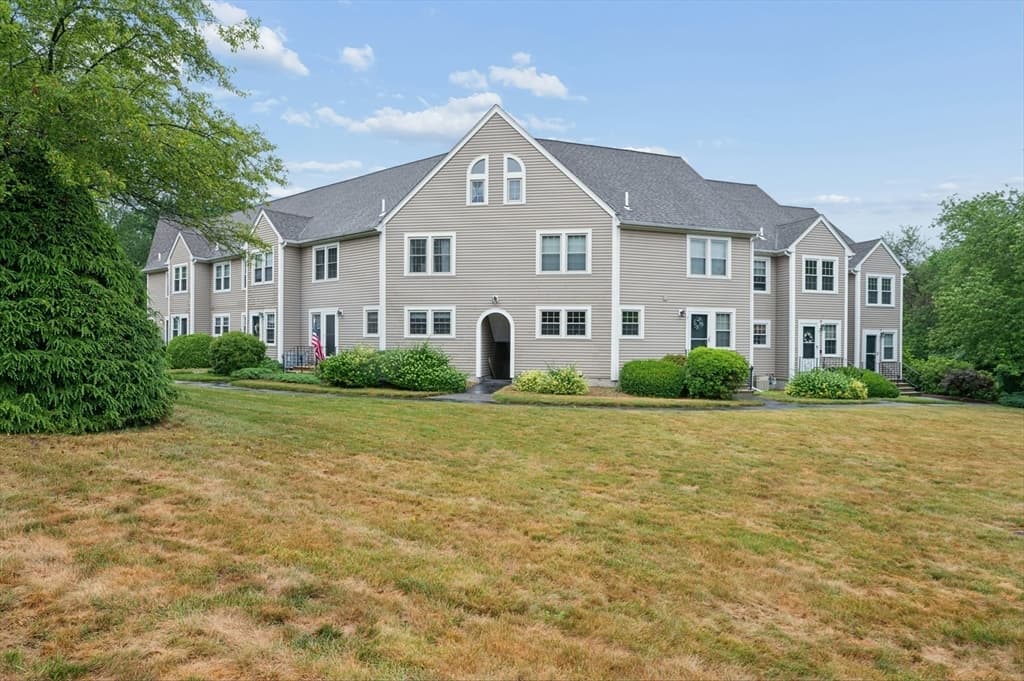 Condominium at 14 Hovey Pond Dr # 14, Grafton MA 01536, Grafton, photo 26 of 29