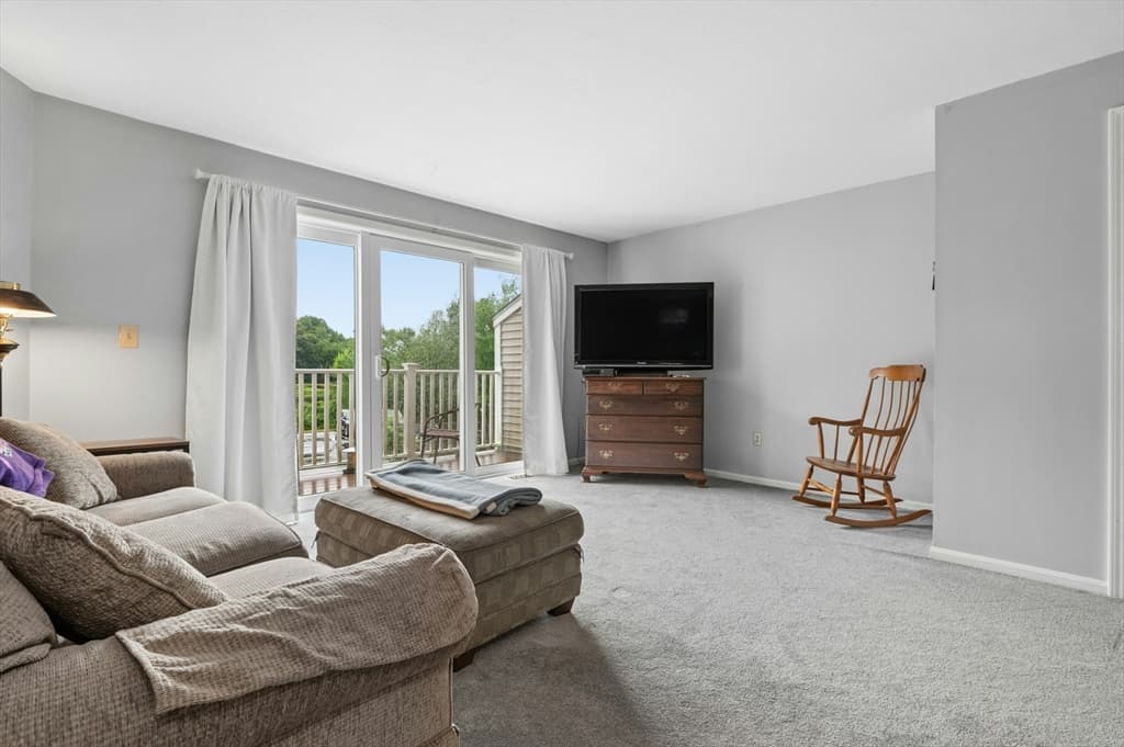 Condominium at 14 Hovey Pond Dr # 14, Grafton MA 01536, Grafton, photo 5 of 29