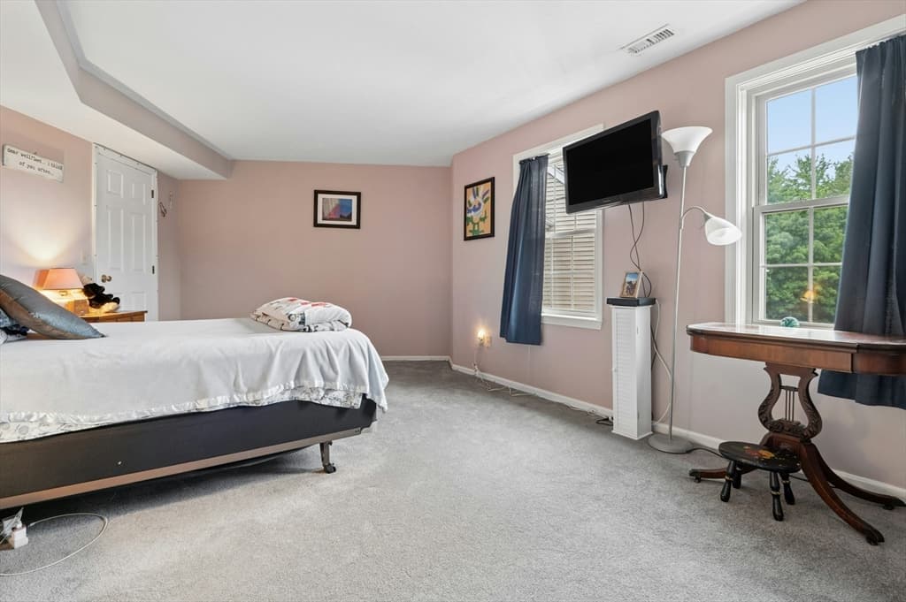 Condominium at 14 Hovey Pond Dr # 14, Grafton MA 01536, Grafton, photo 14 of 29