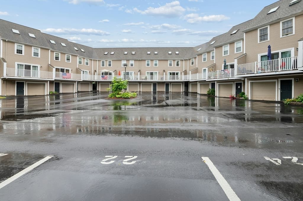 Condominium at 14 Hovey Pond Dr # 14, Grafton MA 01536, Grafton, photo 25 of 29