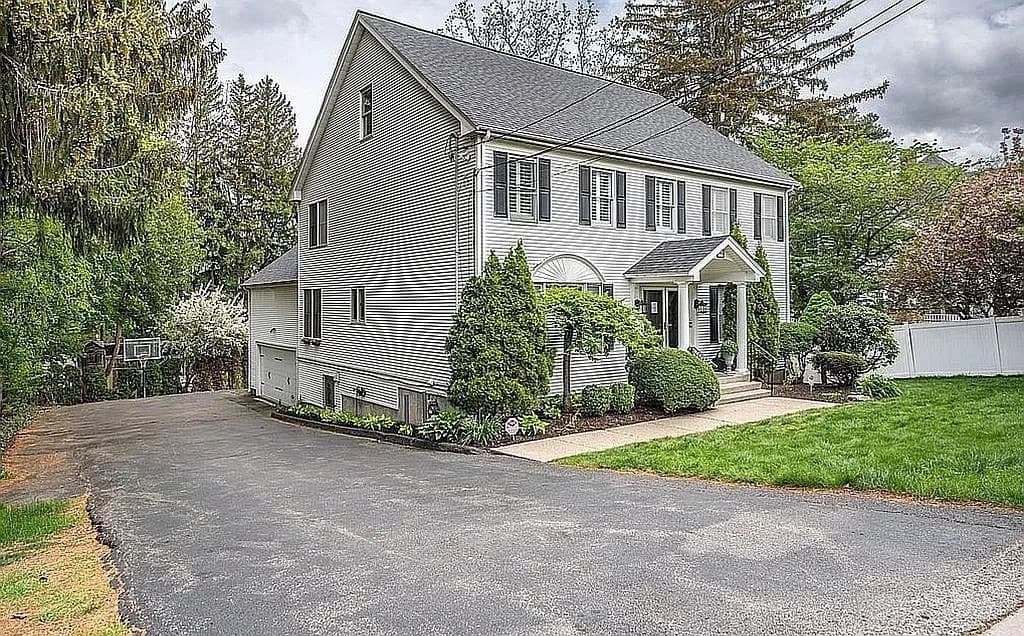 Single Family Residence at 396 Dedham St, Newton MA 02459, photo 3 of 32