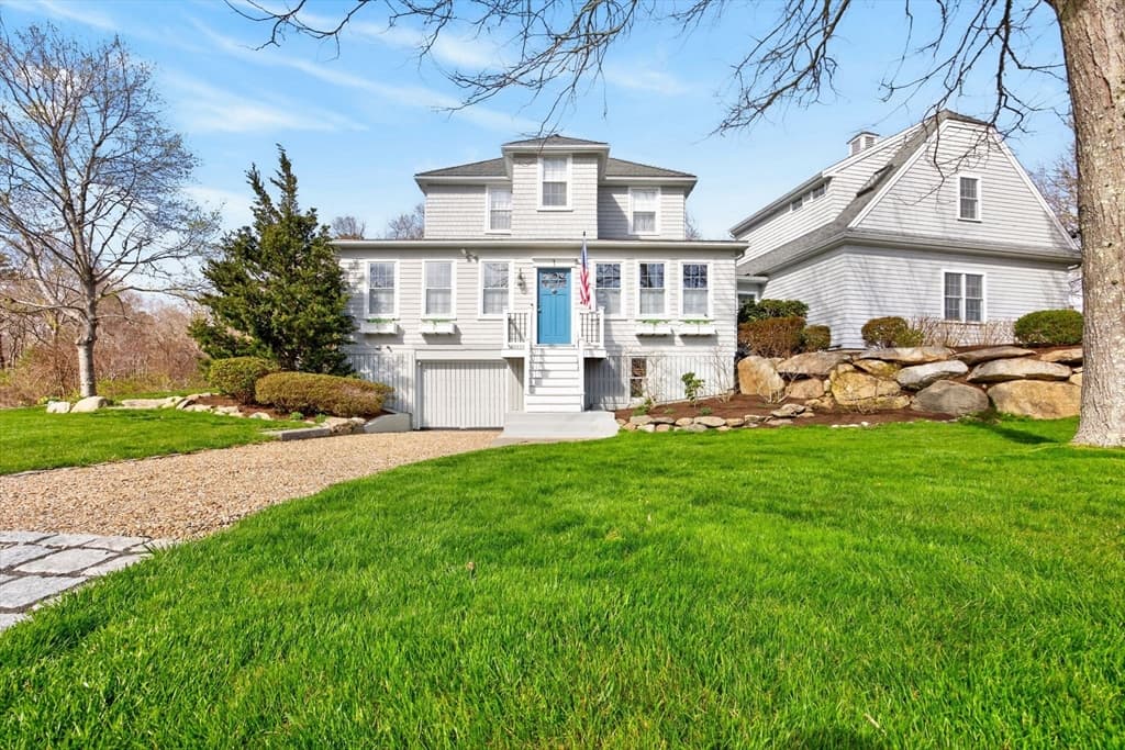 1 Peaked Cliff, Bourne MA 02562